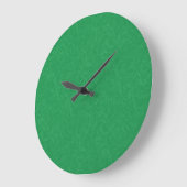 Grüne texturierte Oberfläche mit wirbelndem Muster Große Wanduhr (Winkel)