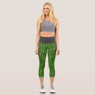 Grüne Totenköpfe und Sonnenblumen-Serie Design 11 Capri Leggings