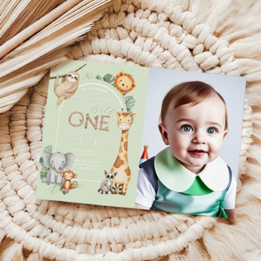 Grüne tropische Wildtiere Einladung