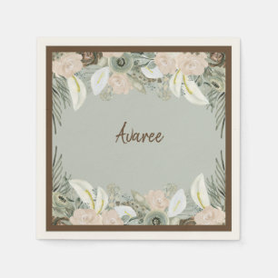 Grüne und cremefarbene Blume im Wasserbad Serviette