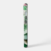 Grüne und rosafarbene Riesen-Rose iPhone 15 Hülle (Linke Seite)