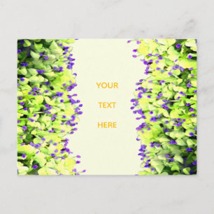 grüne und violette Blüten Postkarte