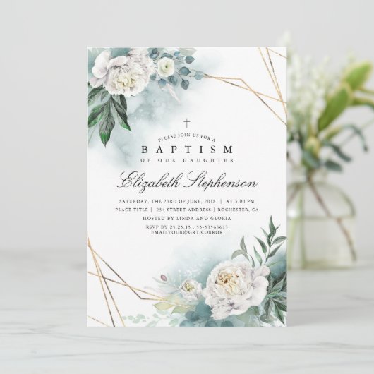 Grüne und weiße Blume Elegante Moderne Taufe Einladung (Stehend Vorderseite)