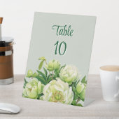 Grüne und weiße Peony Elegante Tischnummer Sockelschild (In SItu)