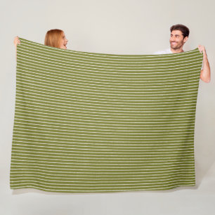 Grüne und weiße Streifen aus Oliven mit unbelebten Fleecedecke