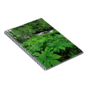 Grüne Waldvegetation Notizblock (Rechte Seite)
