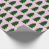 Grüne Weihnachtsbäume Paste Pink Wrapping Paper Geschenkpapier (Ecke)