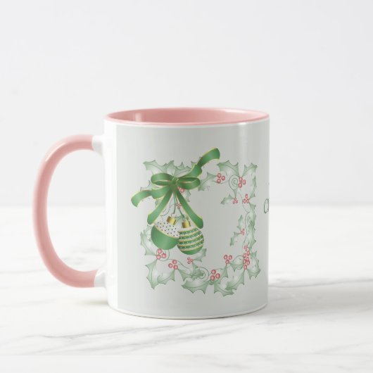 Grüne Weihnachtsbäume von Holly Light Pink Tasse (Links)