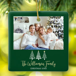 Grüne Weihnachtsfamilienfoto-Festbäume-Skript Keramikornament