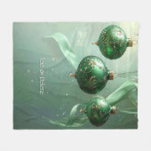 Grüne Weihnachtskugel Fleece-Decke Fleecedecke (Vorderseite (Horizontal))