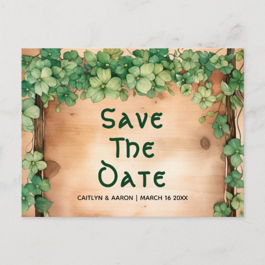 Grüne Weinrebe auf Holz St Patrick's Day Irische H Postkarte (Vorderseite)