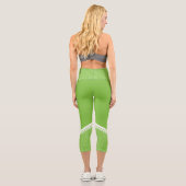 Grüne, weiße Streifen und Name modern mädchenhaft Capri Leggings (Rückseite)