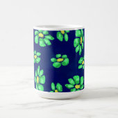 Grüne Whimsical Blume - Debatten über den blauen H Kaffeetasse (Mittel)
