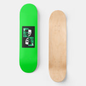 Grüne Wilcard Skateboard Deck (Vorderseite)