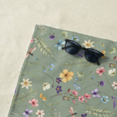 Grüne Wildblume und Butterfly Strandtuch (Beispiel)