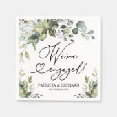 Grüne Wir sind Verlobte Engagement Party Serviette (Vorderseite)