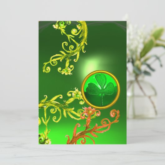 GRÜNE WIRBEL UND KLEEBLATT ST PATRICK'S DAY PARTY EINLADUNG (Stehend Vorderseite)