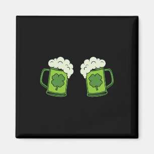 Grünen Bier trinkende Brust Shamrock Irischer Patr Magnet