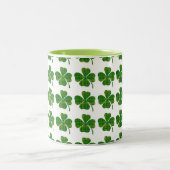 Grünen karierte Kleeblatt St Patrick Zweifarbige Tasse (Mittel)