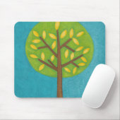 Grüner Baum mit gelben Blätter von Chariklia Zarri Mousepad (Mit Mouse)