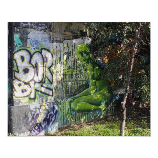 Grüner Besucher aus dem Weltraum Graffiti Poster (Vorderseite)