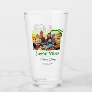 Grüner Bogen fröhlich Vibes fügt Familienname Foto Glas
