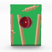 grüner Bowling auf Cricket, Fotoblock (Vorderseite)