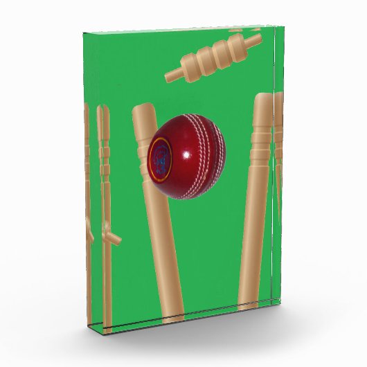 grüner Bowling auf Cricket, Fotoblock (Links)