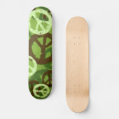 Grüner Camouflage-/FriedenszeichenSkateboard Skateboard (Vorderseite)