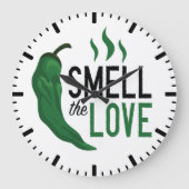 Grüner Chile Riecht die Liebe Große Wanduhr (Vorderseite)