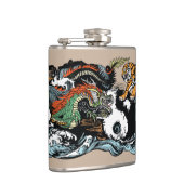 Grüner Drache gegen Tiger Flachmann (Rechts)