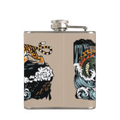 Grüner Drache gegen Tiger Flachmann (Rückseite)