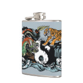 Grüner Drache gegen Tiger Flachmann (Links)