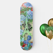 Grüner Eiffelturm auf Collage Skateboard