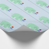 Grüner Elefant Balanceakt Geschenkpapier (Ecke)