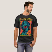 grüner ewiger Weltraum-Alien T-Shirt (Vorne ganz)