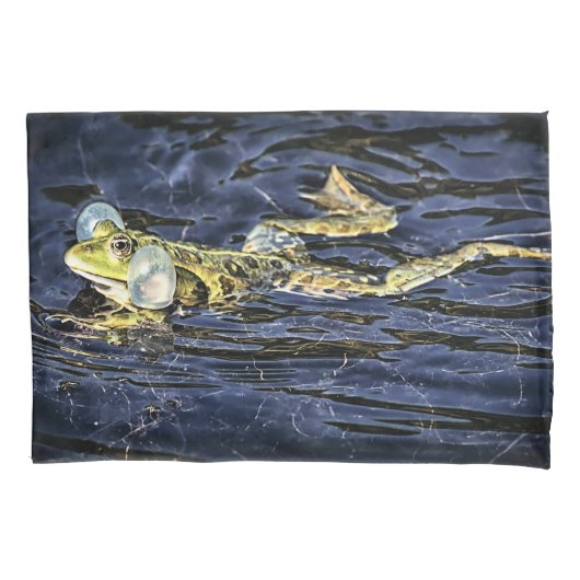 Grüner Frosch im Teich Kissenbezug (Vorderseite)