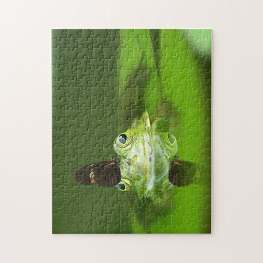 Grüner Frosch in einem Teich mit Schmetterling, Ji Puzzle (Vertikal)