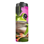 Grüner Frosch umgeben von rosa Blume Thermosbecher (Vorderseite)