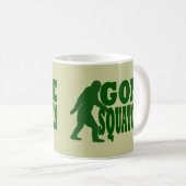 Grüner gezogener Squatchin-Slogan Kaffeetasse (VorderseiteRechts)