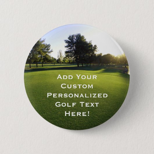 Grüner Golfplatz an der Dämmerung Button (Vorderseite)
