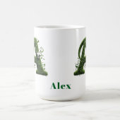 Grüner Gras-Buchstabe A-Topiarie mit Fußball Kaffeetasse (Mittel)