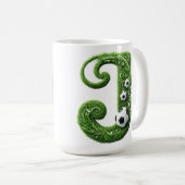 Grüner Grasbuchstabe J mit Fußball Kaffeetasse (VorderseiteRechts)