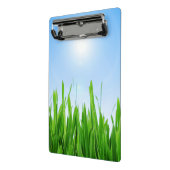 Grüner Grasgarten mit Blau Himmel Design Mini Klemmbrett (Gewinkelt2)
