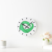 Grüner Herzdrache auf Weiß Runde Wanduhr (Zuhause)