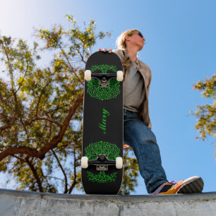 Grüner Keltenbaum Skateboard
