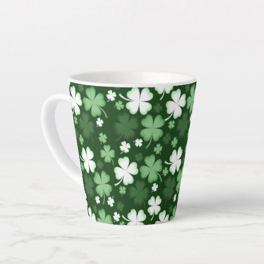 Grüner Kleeblatt, St. Patrick's Day Milchtasse (Linke Ecke)