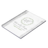 Grüner Kranz aus rustikalem Holz und botanischem B Notizblock (Linke Seite)