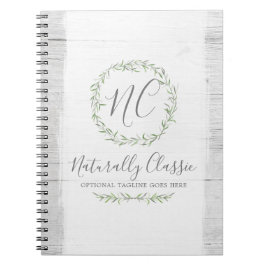 Grüner Kranz aus rustikalem Holz und botanischem B Notizblock