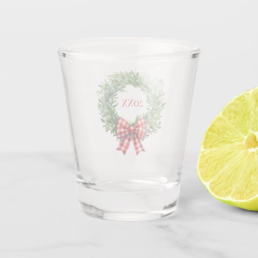 Grüner Kranz mit rotem Gingham Bow Schnapsglas (Rückseite)